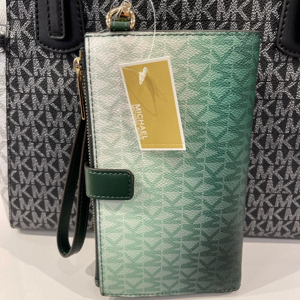 MICHAEL KORS Jet Set Lg Ombré Signature Logo Double Zip Wristlet Wallet  Moss